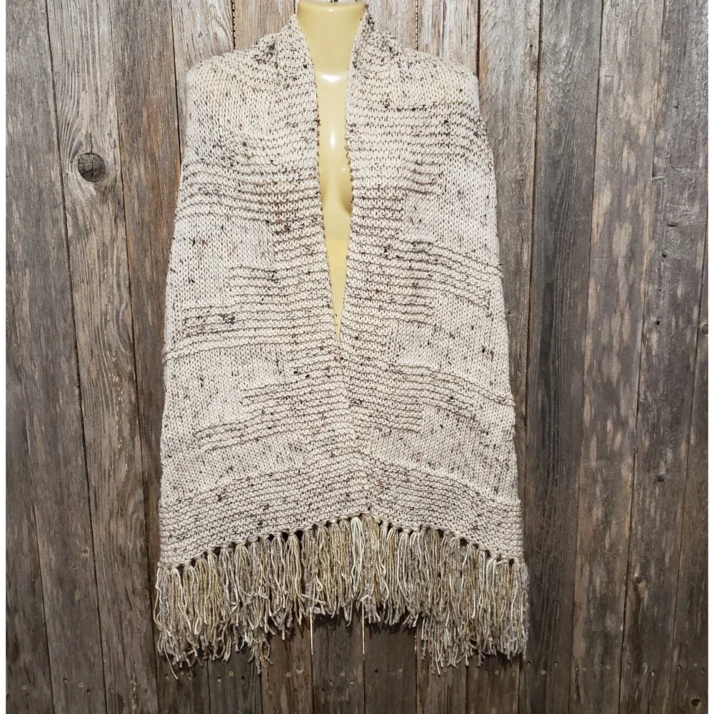 NEW Aran‎ Cream Flecked Hand Knitted Shawl Wrap Scarf Boho Hippie Cottage Artsy